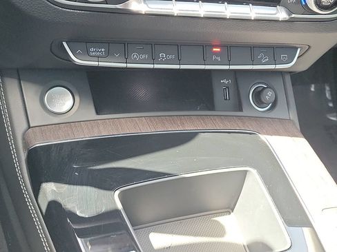 Used 2022 Audi Q5 2.0T Premium Plus AWD/4WD image 17