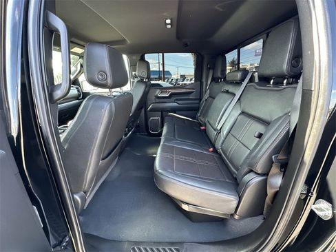 Used 2022 Chevrolet Silverado 1500 High Country w/ Technology Package image 31