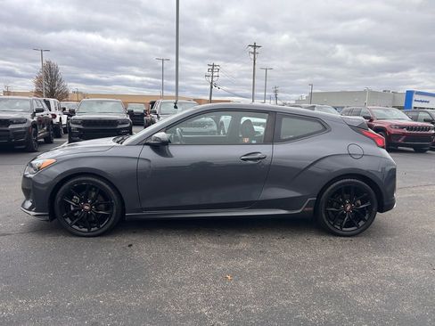 Used 2019 Hyundai Veloster Turbo R-Spec image 4