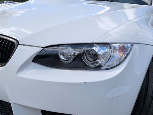 Used 2013 BMW M3 Convertible image 3