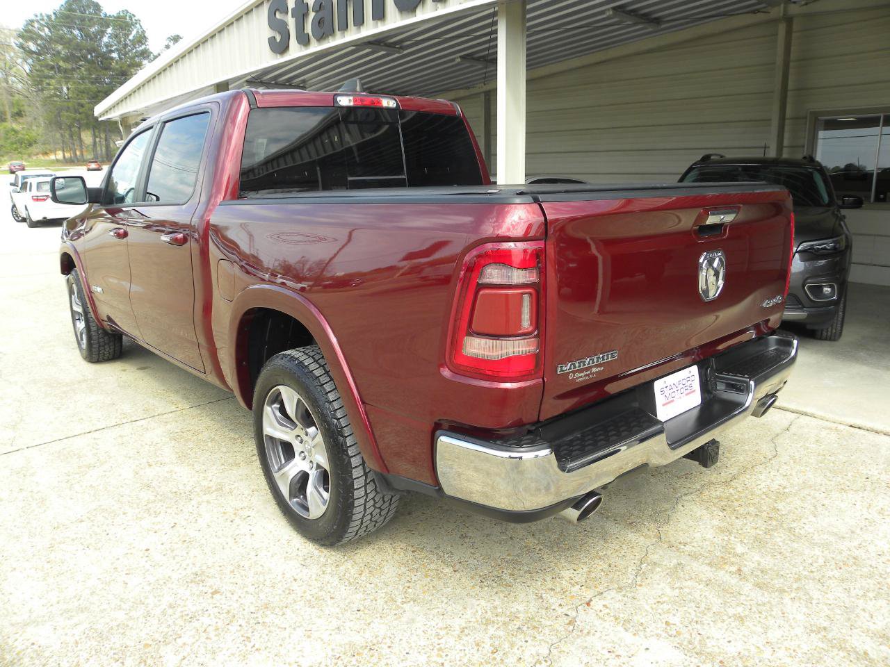 Used 2022 RAM 1500 Laramie AWD/4WD image 7
