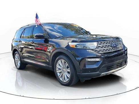 Used 2022 Ford Explorer Limited w/ Equipment Group 301A image 3