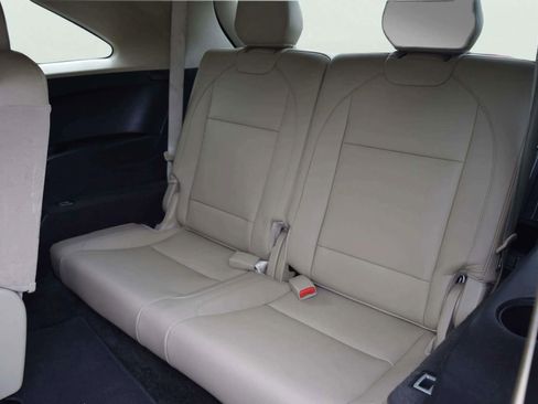 Used 2016 Acura MDX FWD image 17