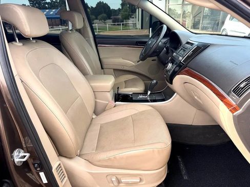 Used 2011 Hyundai Veracruz Limited image 21