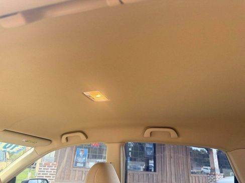 Used 2010 Honda CR-V LX image 18