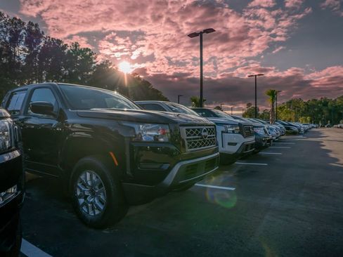 Used 2005 Nissan Frontier SE w/ (P01) Power Pkg image 21