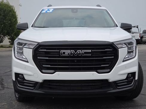 Used 2023 GMC Terrain SLT w/ Tech Package AWD/4WD image 13