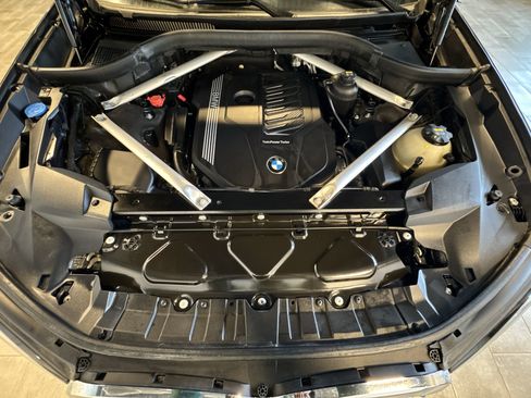 Used 2020 BMW X7 xDrive40i w/ M Sport Package image 26