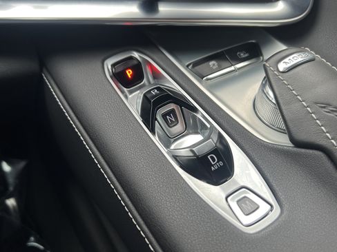 Used 2021 Chevrolet Corvette Stingray Preferred Conv w/ 2LT image 29