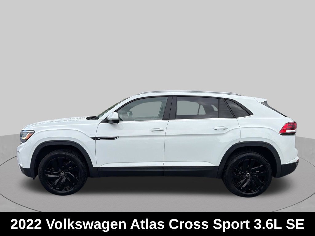 Used 2022 Volkswagen Atlas Cross Sport SE FWD image 2
