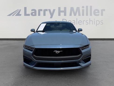 Used 2024 Ford Mustang Coupe RWD image 8