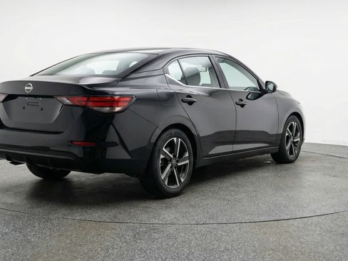 Used 2025 Nissan Sentra SV image 9
