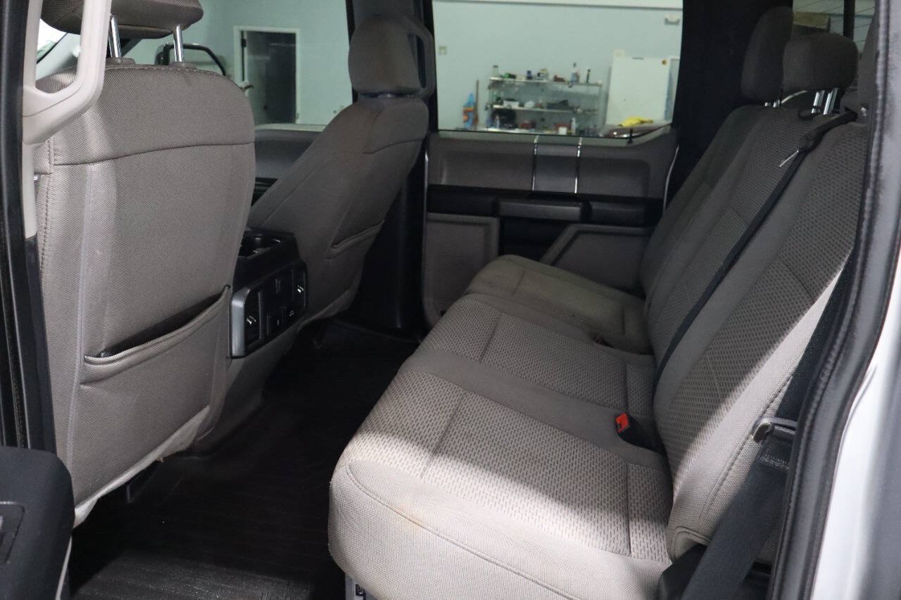 Used 2021 Ford F350 XLT w/ XLT Premium Package AWD/4WD image 13