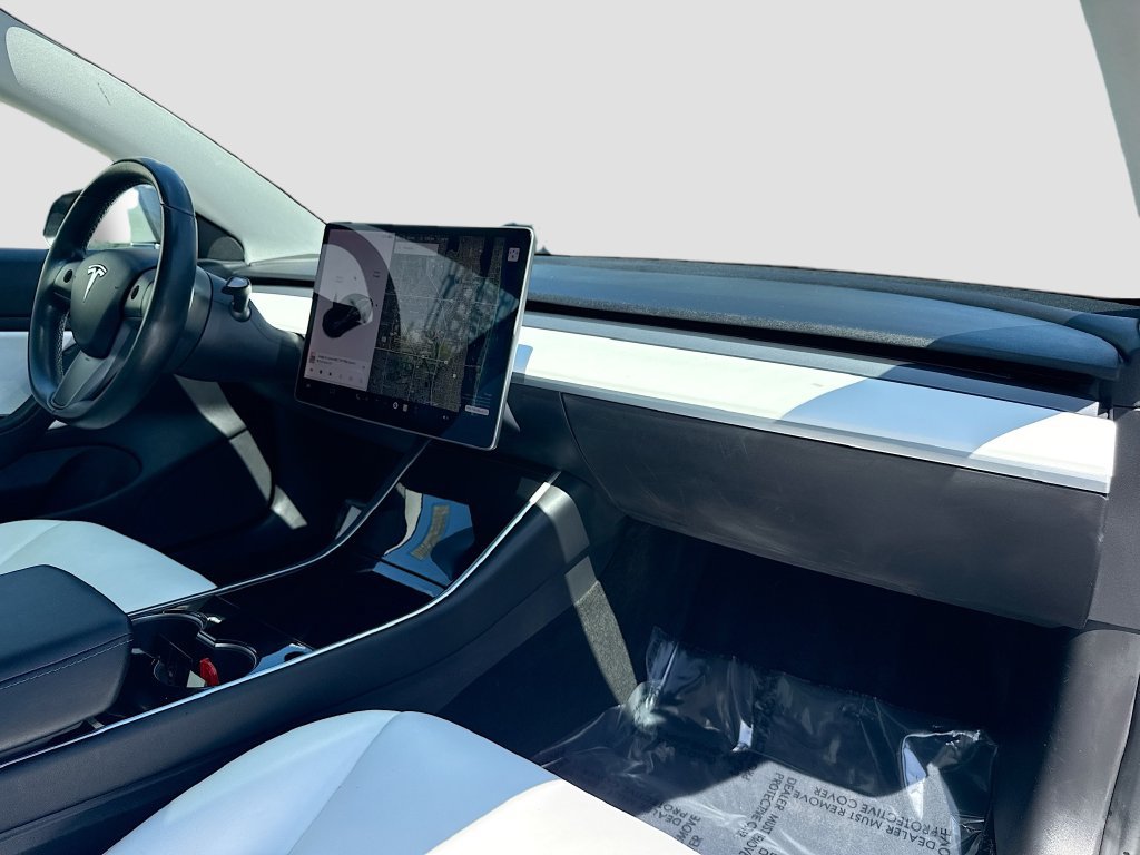 Used 2018 Tesla Model 3 Long Range AWD/4WD image 29