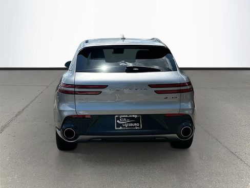 Used 2022 Genesis GV70 3.5T Sport AWD/4WD image 6