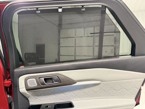 Certified 2025 Ford Explorer Platinum w/ Ultimate Package image 30