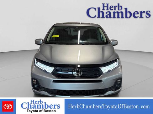 Used 2025 Honda Odyssey EX-L image 2