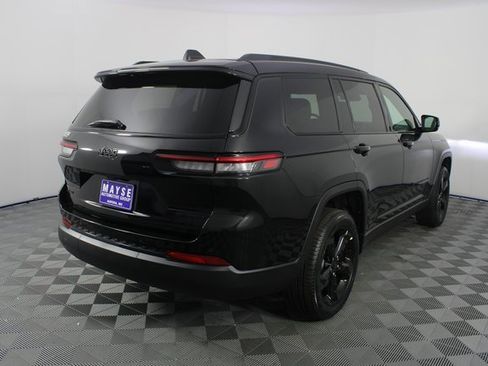 New 2025 Jeep Grand Cherokee L Limited w/ Black Appearance Package image 28