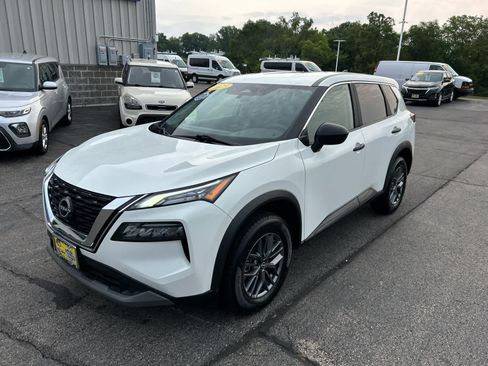 Used 2023 Nissan Rogue S FWD image 7