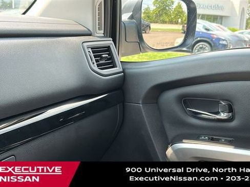Certified 2024 Nissan Titan SV w/ SV Convenience Package AWD/4WD image 24