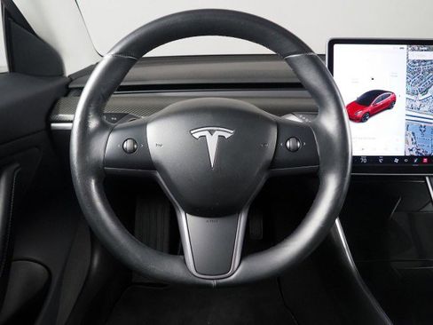 Used 2018 Tesla Model 3 Long Range image 19