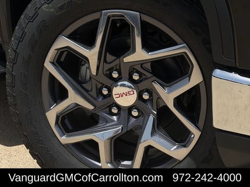 New 2026 GMC Sierra 1500 SLT AWD/4WD image 9
