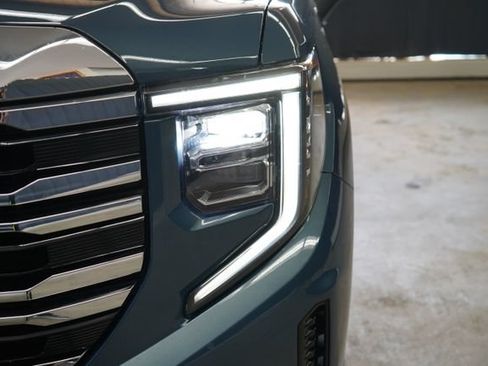 Used 2024 GMC Sierra 1500 SLT w/ SLT Premium Package AWD/4WD image 61