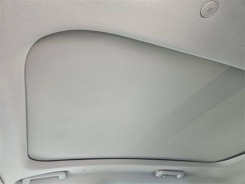 Certified 2022 Lincoln Nautilus Reserve w/ Equipment Group 202A image 30