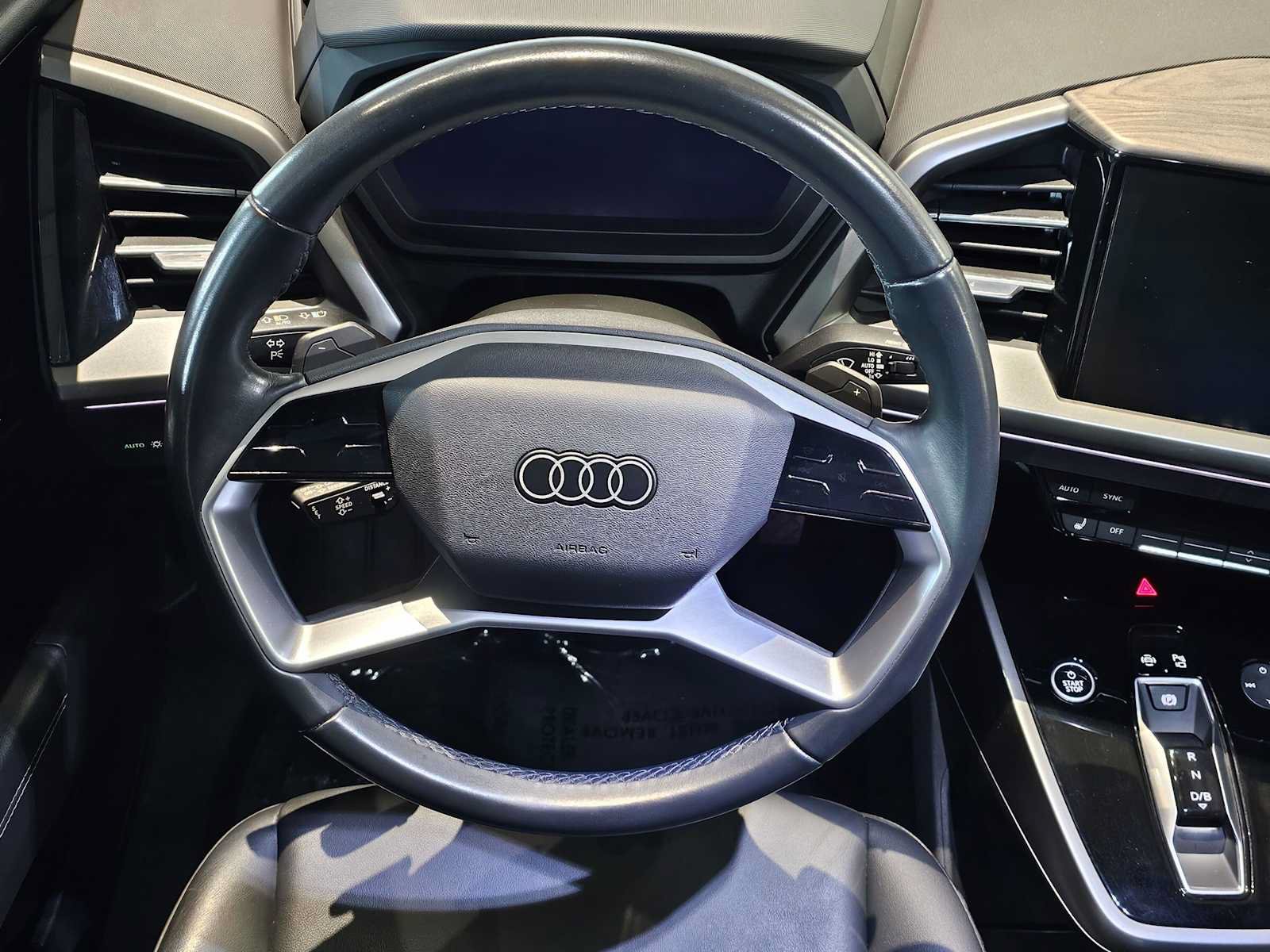 Used 2023 Audi Q4 e-tron Prestige w/ 20" Wheel Package AWD/4WD image 21
