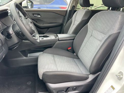 Certified 2023 Nissan Rogue SV image 7