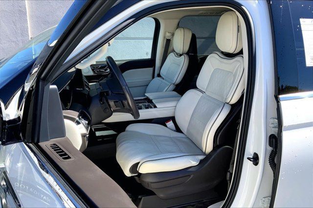 Used 2023 Lincoln Navigator L Black Label AWD/4WD image 24
