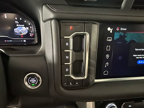 Used 2024 GMC Yukon XL Denali w/ Advanced Technology Package AWD/4WD image 24