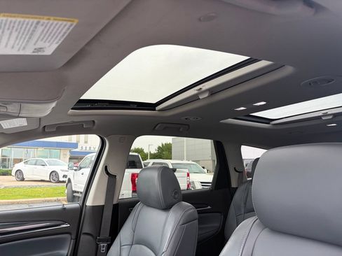 Used 2021 Buick Enclave Essence w/ Sound and Sites Package AWD/4WD image 33