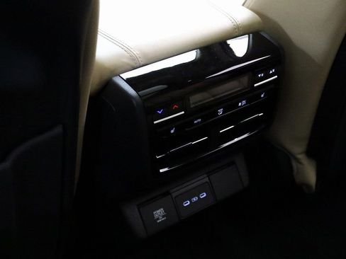 Certified 2025 Acura MDX w/ Advance Package image 11