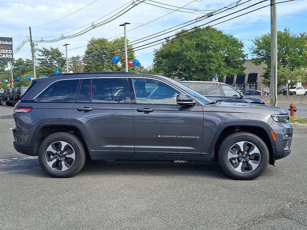 Used 2024 Jeep Grand Cherokee Limited 4xe AWD/4WD image 8