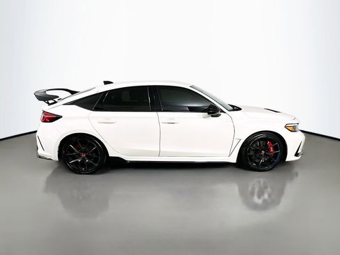 Used 2023 Honda Civic Type R image 7