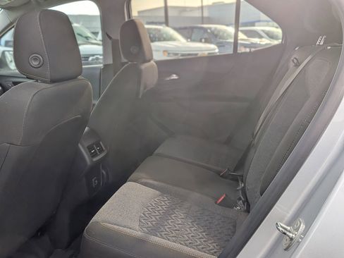 Used 2022 Chevrolet Equinox LT image 32