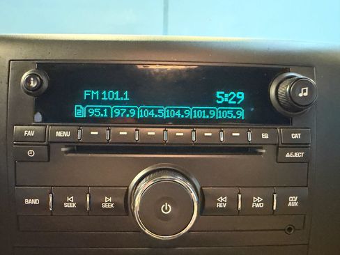 Used 2012 GMC Sierra 1500 SLE w/ Chrome Essentials Package AWD/4WD image 16