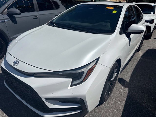 Used 2024 Toyota Corolla SE w/ SE Premium Package FWD image 19