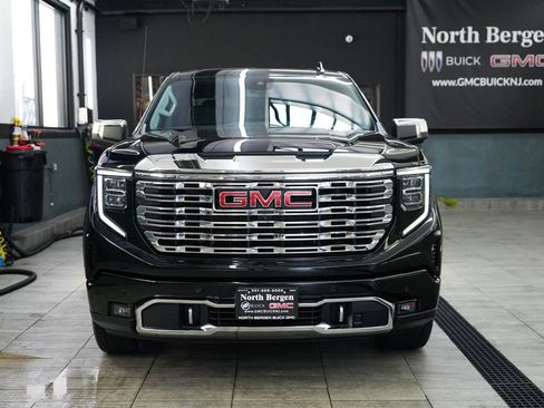 Used 2023 GMC Sierra 1500 Denali AWD/4WD image 2