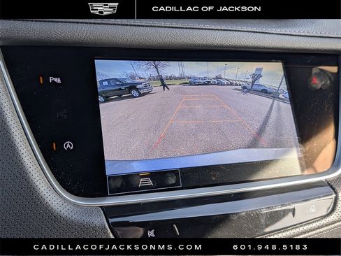 Used 2025 Cadillac XT5 Premium Luxury image 18