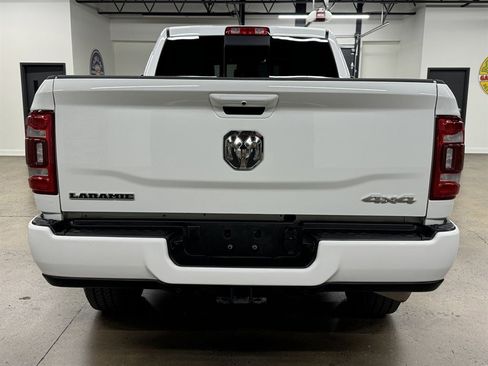 Used 2024 RAM 2500 Laramie AWD/4WD image 11