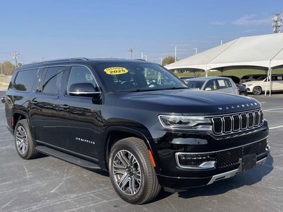 Used 2025 Jeep Wagoneer L Series II w/ 8-pass Seating Package