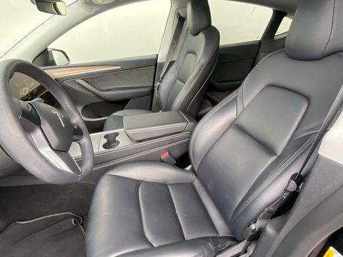 Used 2022 Tesla Model Y Performance AWD/4WD image 5
