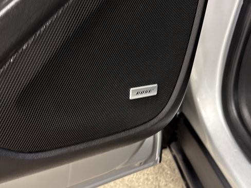 Used 2022 GMC Terrain SLT w/ Infotainment Package II image 4