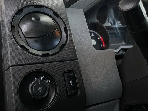 Used 2015 Ford F550 XL w/ Power Equipment Group image 23