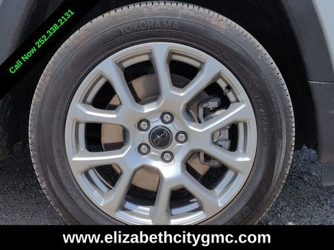 Used 2025 Jeep Compass Limited AWD/4WD image 12