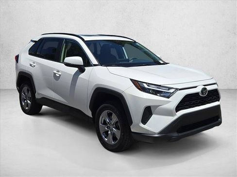 Used 2025 Toyota RAV4 XLE w/ Convenience Package AWD/4WD image 3