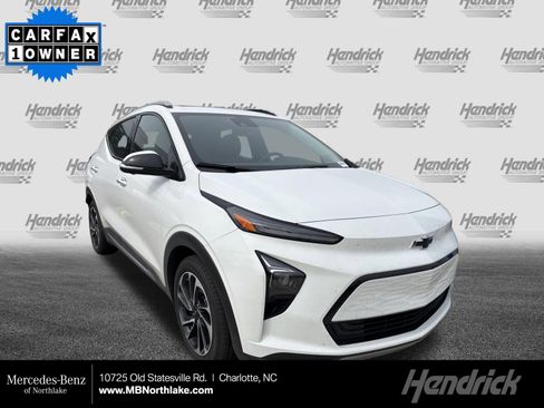 Used 2023 Chevrolet Bolt EUV Premier w/ Sun & Sound Package image 1