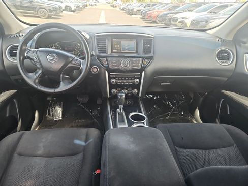Used 2015 Nissan Pathfinder SV FWD image 12